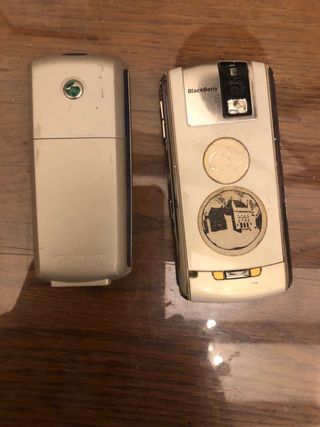 2 moviles sony ericson y blackberry
