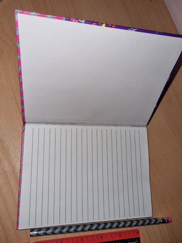 Set papelería monstruos