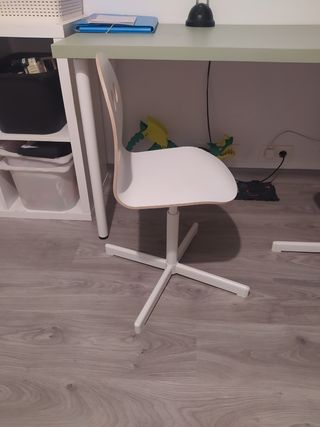 Dos sillas niños ikea