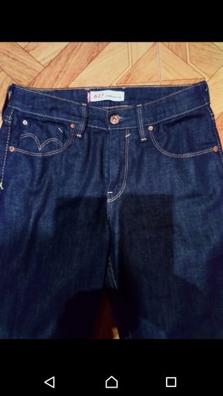 Levis 627 straigh fit, nuevos 