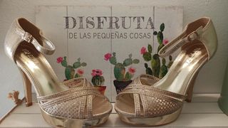 Zapatos de fiesta dorados a estrenar talla 38