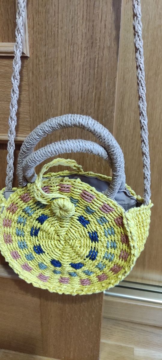 Bolso de mimbre