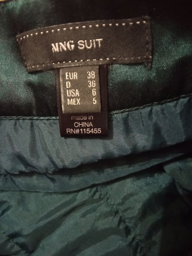 Falda verde talla M , nueva