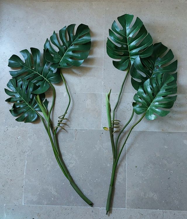 Ramo 3 hojas verdes artificiales de Monstera.