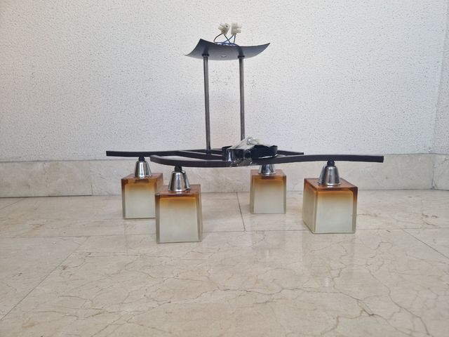 Lámpara de techo de forja y vidrio