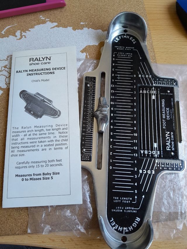 dispositivo de medición de pies para niños