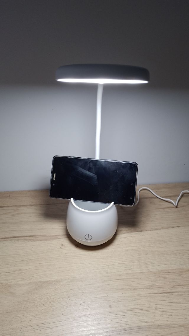 Lámpara flexo Led escritorio o portátil 