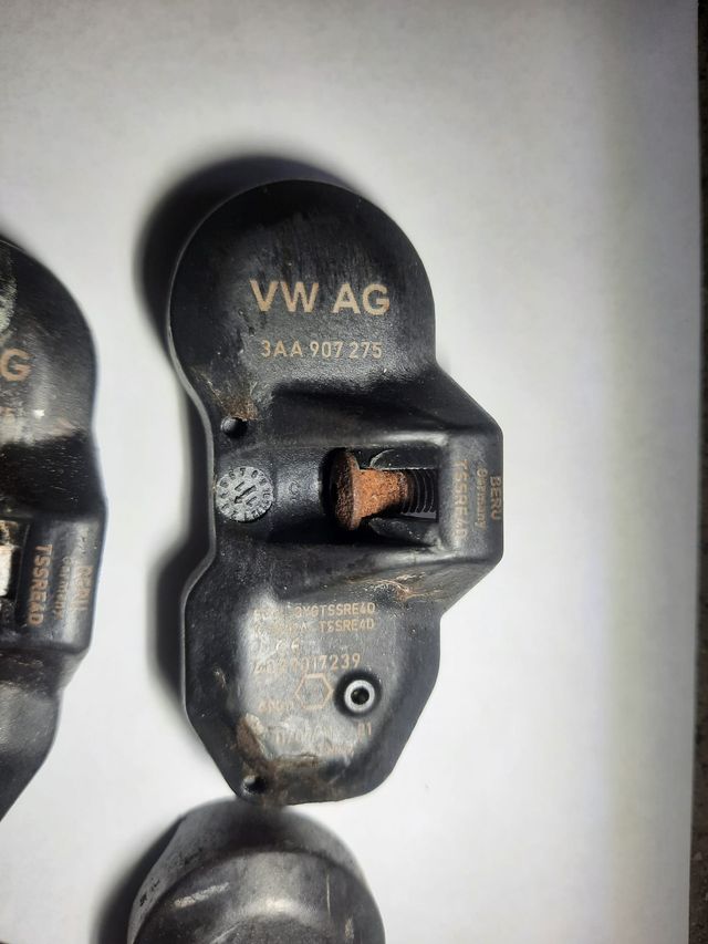 4 Valvulas electronicas VW 3AA 907 275