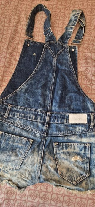 Peto vaquero marca Stradivarius