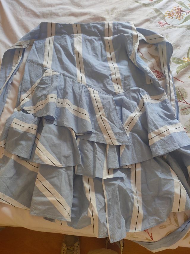 falda midi azul volantes zara