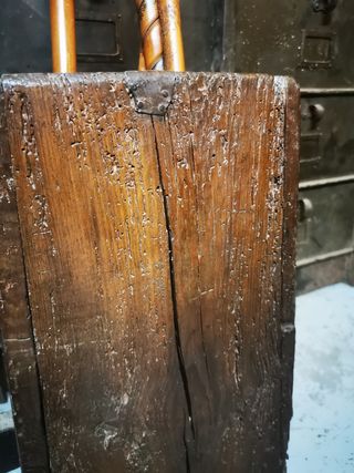 paragüero. antiguo medidor de grano