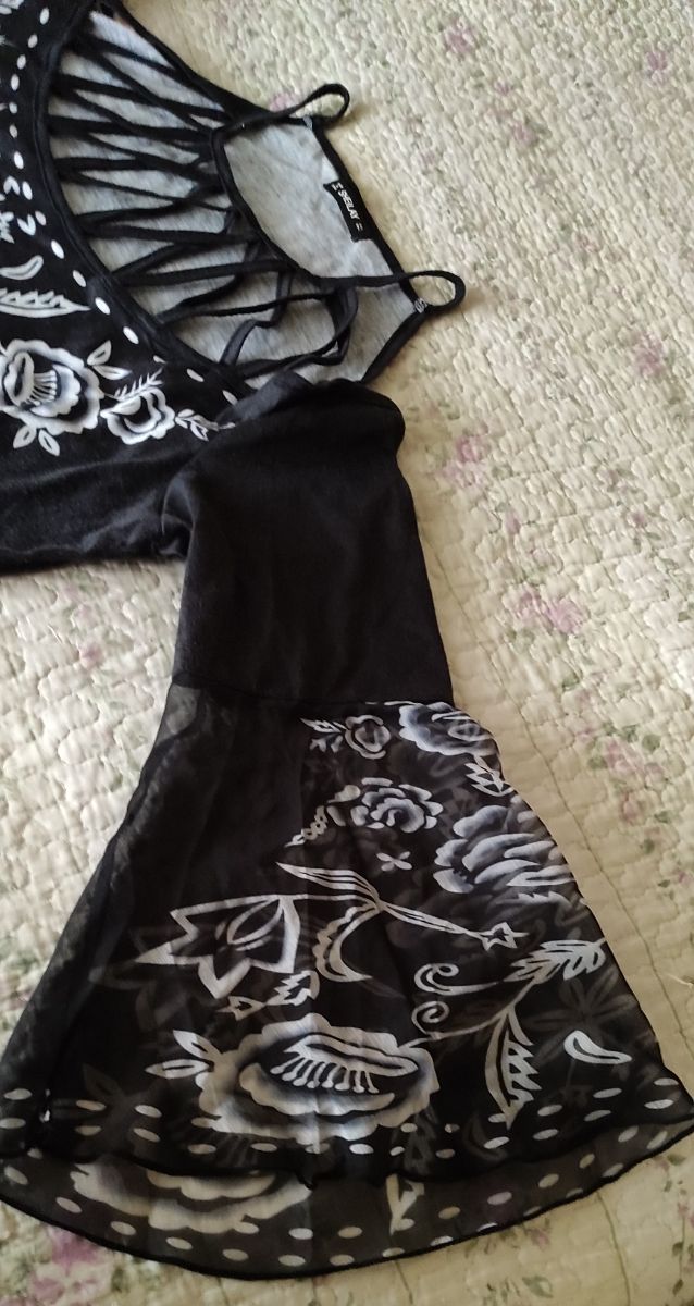 maglia donna con spalle scoperte