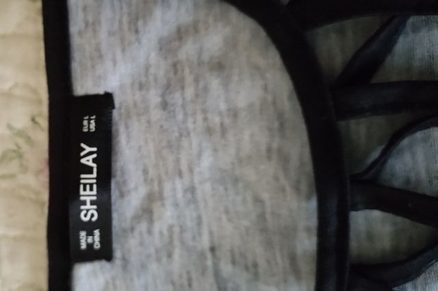 maglia donna con spalle scoperte