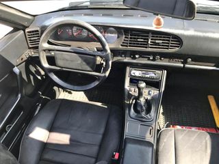Porsche 944 turbo 1985