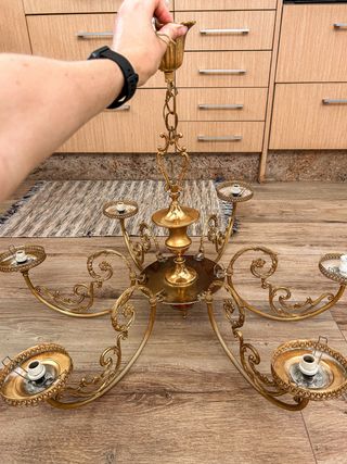 Lámpara de araña de bronce