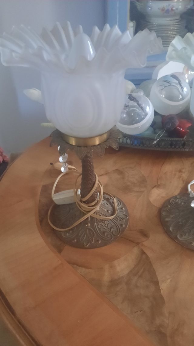 Vendo 2 lamparitas de bronce  antiguas