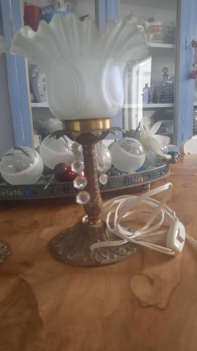 Vendo 2 lamparitas de bronce  antiguas