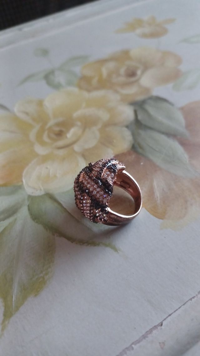 anello con brillantini