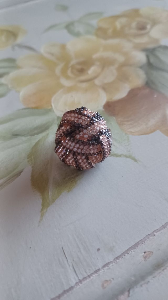 anello con brillantini