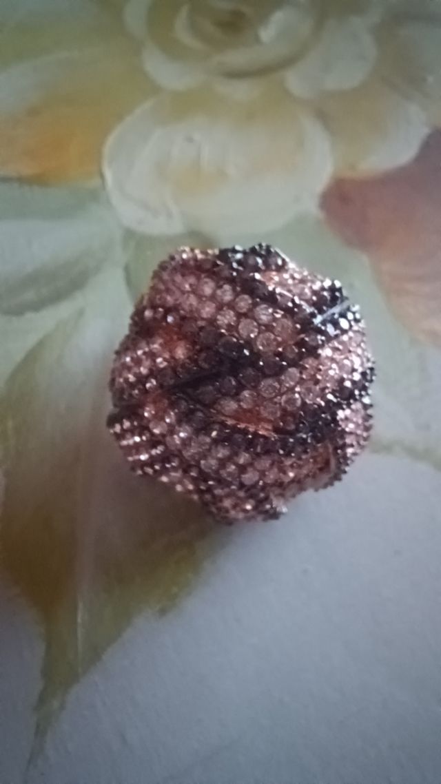 anello con brillantini