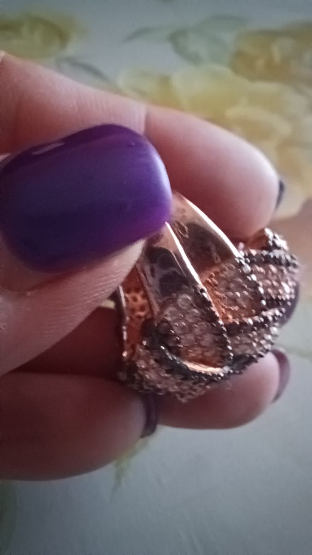 anello con brillantini