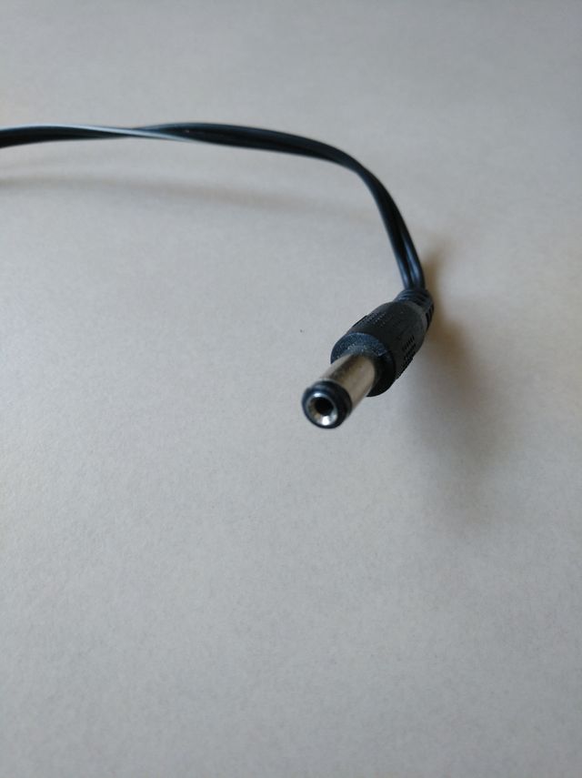 Cargador para atornillador basico