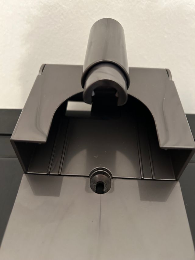 Soporte Aspiradora Dyson.