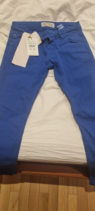 Pantalón vaquero nuevo Pull& Bear