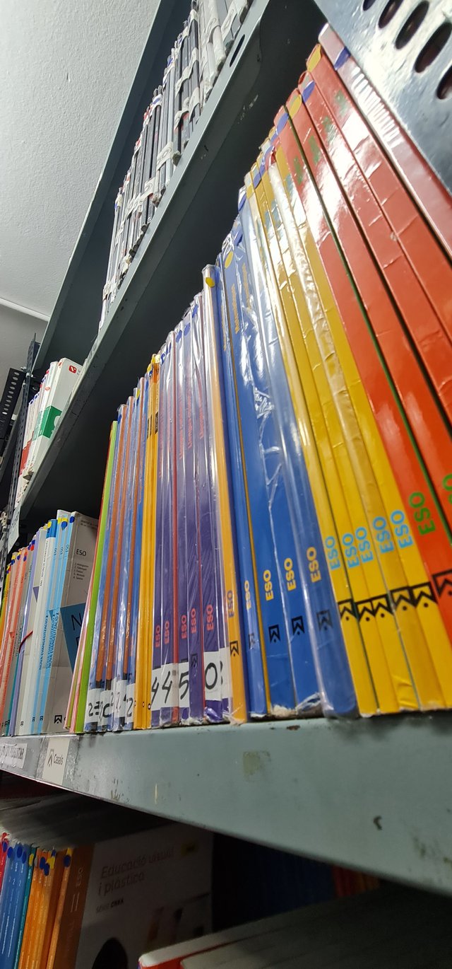 LIBROS DE TEXTO