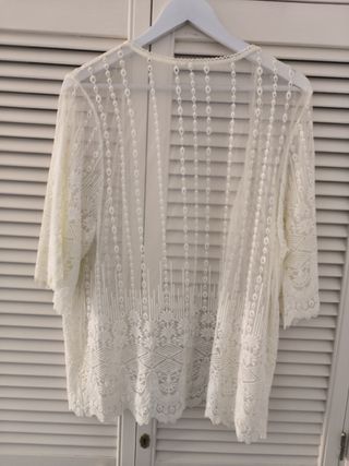 Kaftan o kimono de tul bordado 
