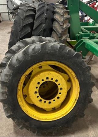 Ruedas estrechas tractor