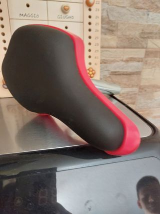 Sella bici bimbo con ricambio gomme manubrio