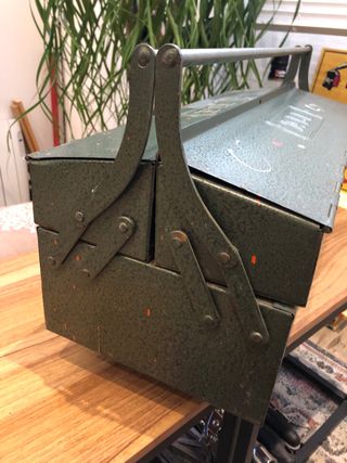 ALE No-6. Caja de herramientas. 