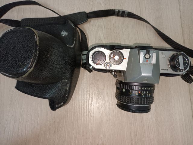 Cámara PENTAX modelo KM