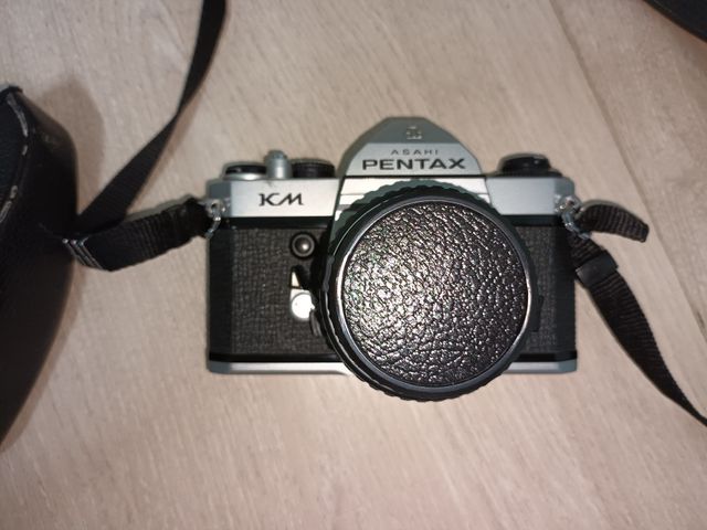 Cámara PENTAX modelo KM