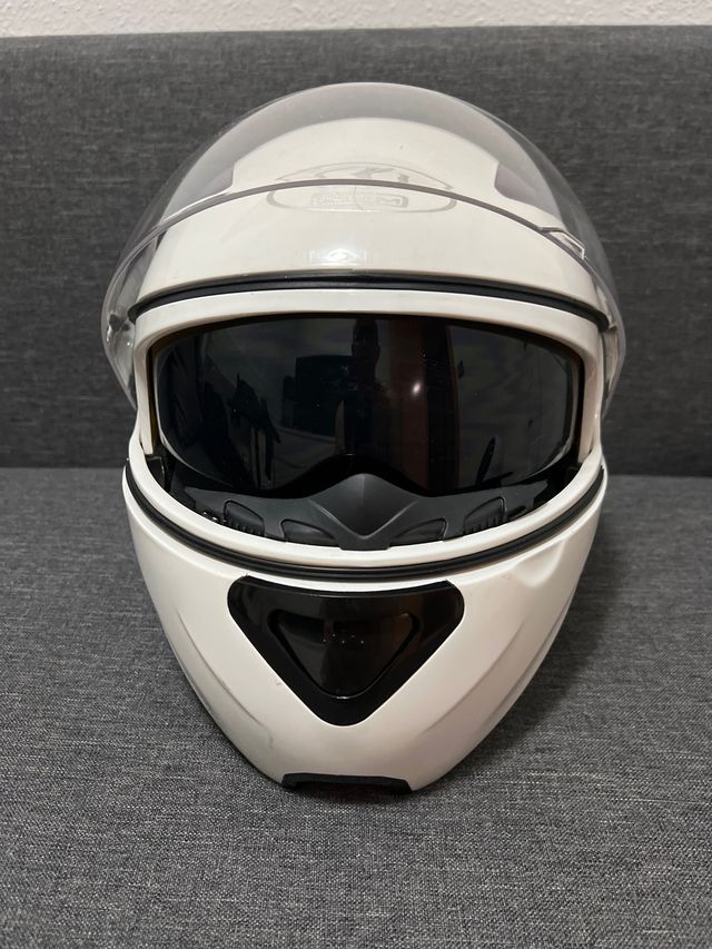 Cazadora moto Mujer y casco