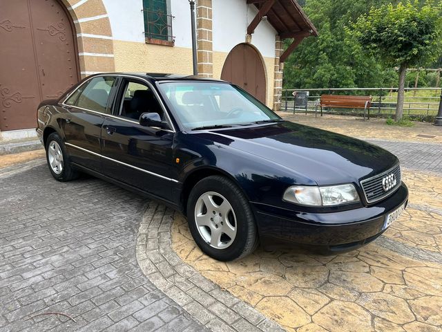 Audi A8 2.5 TDI QUATTRO TIPTRONIC