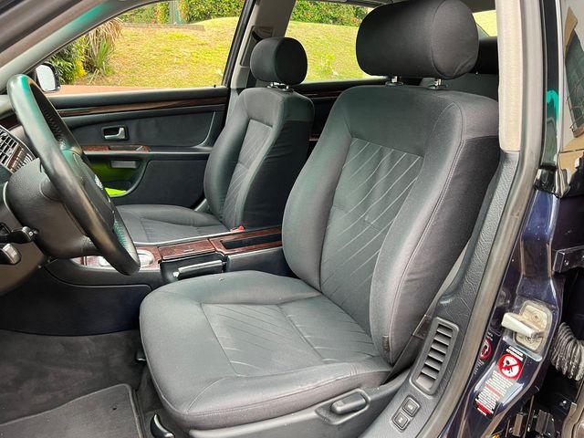 Audi A8 2.5 TDI QUATTRO TIPTRONIC