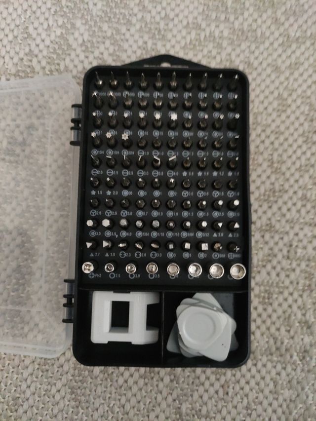 Maletín herramientas precisión.