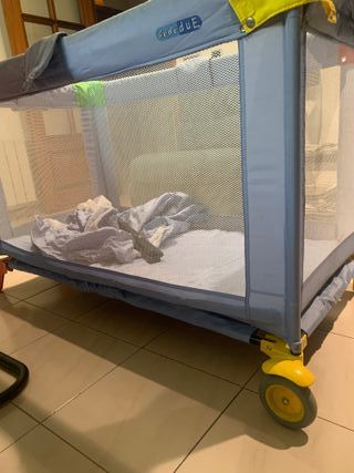 Cuna de viaje Bebe Due incluye colchón viscolastic