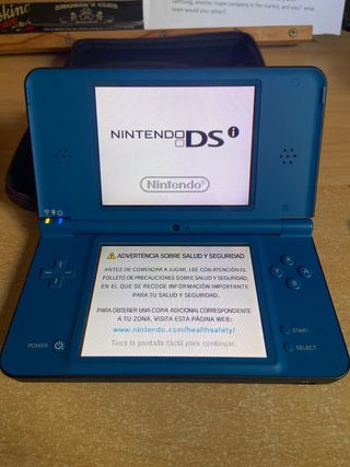 Nintendo DSi XL