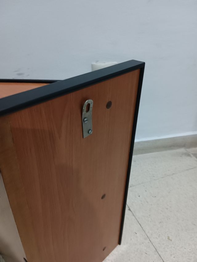 Estantería de esquina.