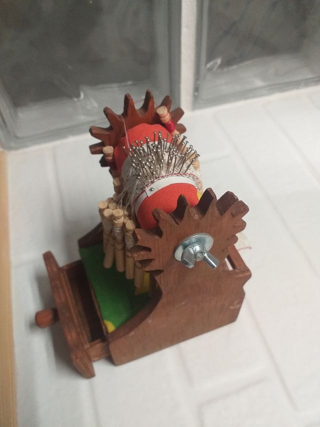 Bolillo para hacer encaje. Mundillo.