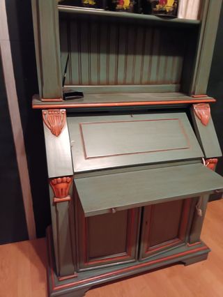 Mueble de pino provenzal. NO ENVIOS.