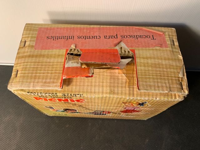 TOCADISCOS INFANTIL PICNIC VICMA 1965