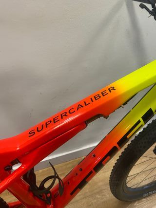BICICLETA TREK SUPERCALIBER 9.9 PROJECT ONE