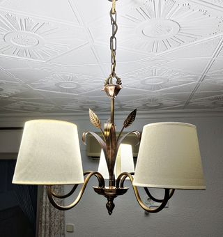 Lámpara de techo con tulipas