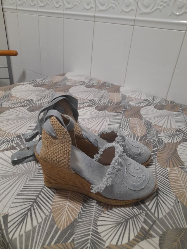 Cuñas lona Gloria Ortiz T.35 gris azulado