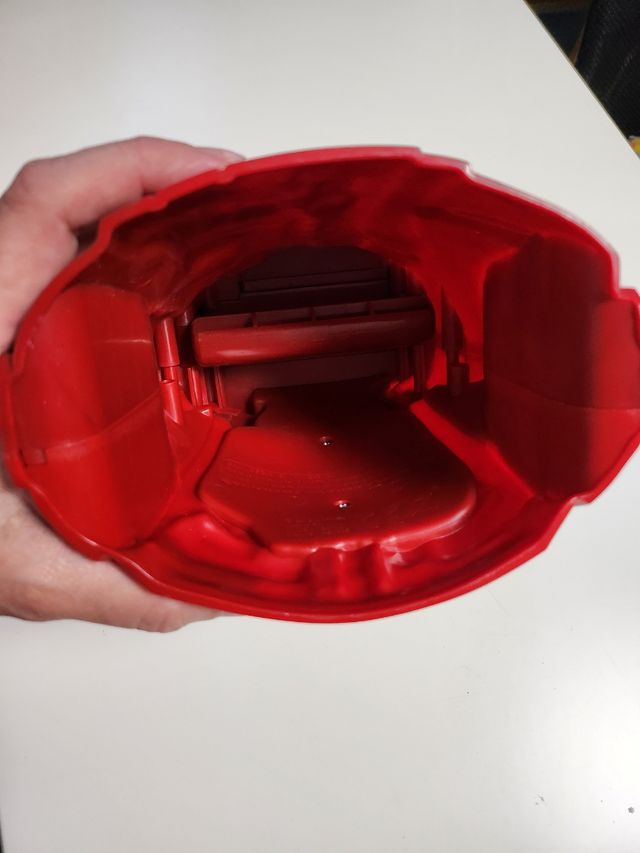 Juguete puño de Thanos