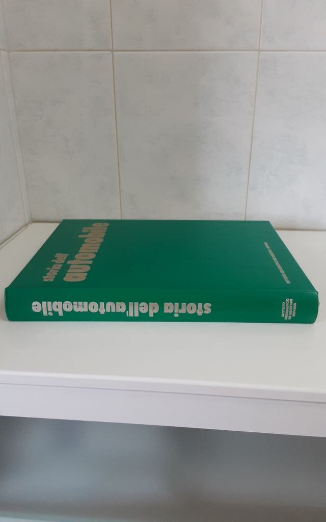 Libro storia dell'automobile